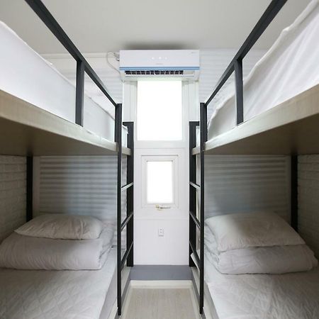 Ian Guesthouse Jeju Exterior photo