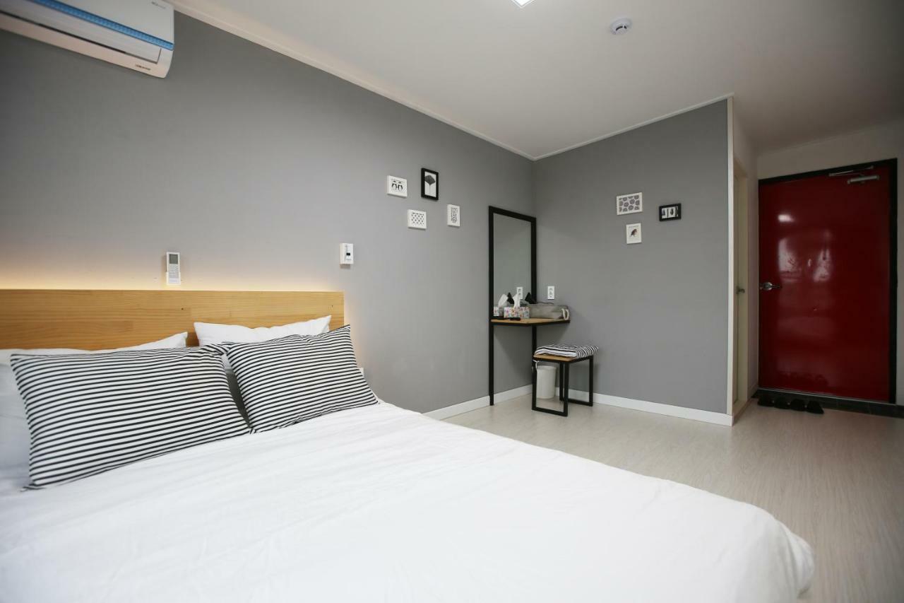 Ian Guesthouse Jeju Exterior photo