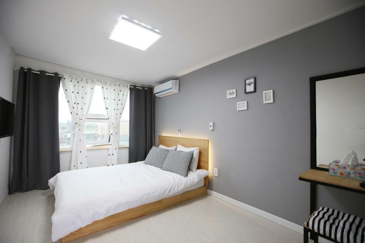 Ian Guesthouse Jeju Exterior photo